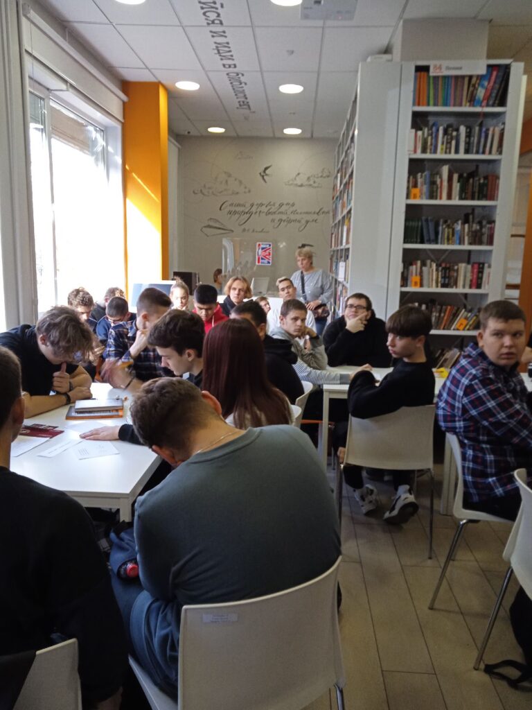 Молодежные дебаты о здоровом образе жизни прошли в Красноярской краевой библиотеке
